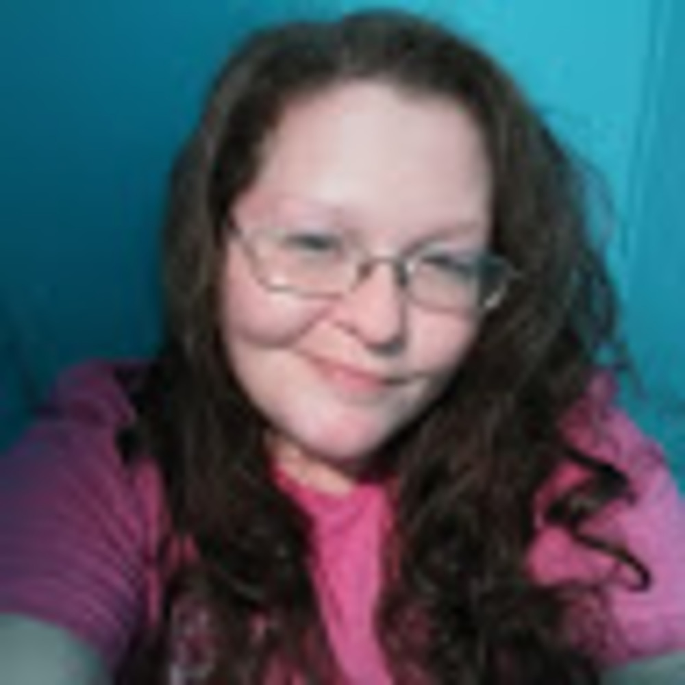Meet your Posher, Alicia